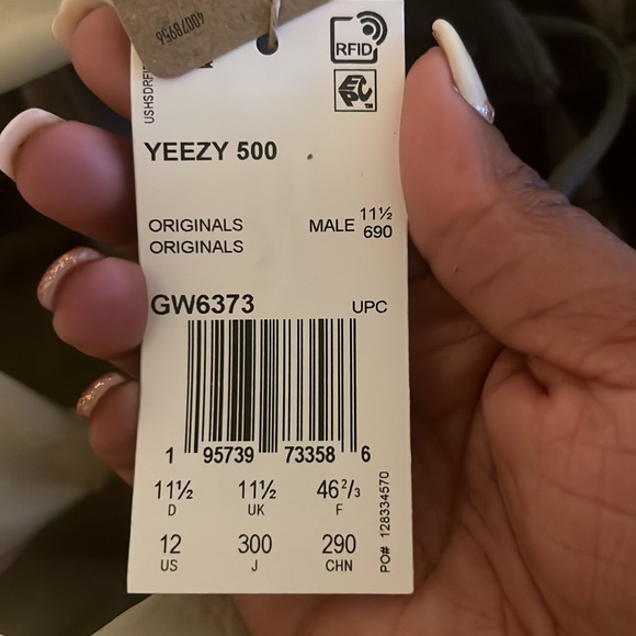 Yeezy 500 by Adidas. Brand new! Never worn. - Picture 9 of 9